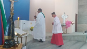 Retiro só para Mulheres 20 10 2019 - 66 missa procissão entrada