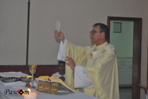Foto 1ª Eucaristia Matriz - Izaias Pascom (5)