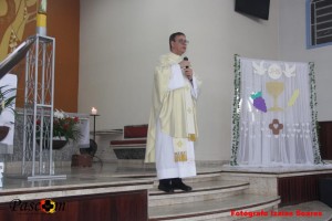 Foto 1ª Eucaristia Matriz - Izaias Pascom (7)